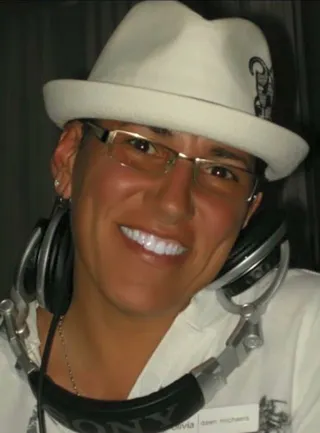 Karaoke DJ Dawn Michaels