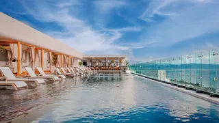 Rooftop Bar and Pool