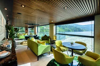 Club Lounge
