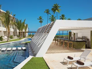Pool Bar
