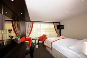 Panorama Suite Cat A Twin