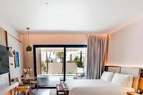 Alcoba Swim Up - King